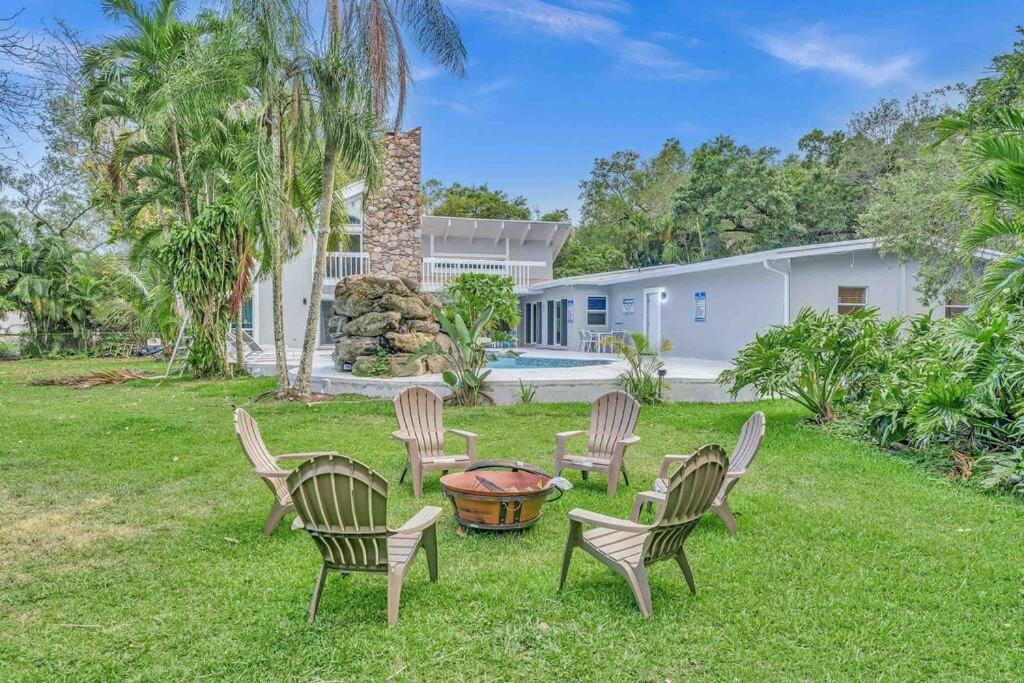 Rare Hidden Getaway Heated Pool 1.5 Acres! Sleeps 16 Villa Fort Lauderdale Kültér fotó